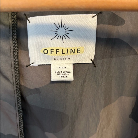 Offline by Aerie camouflage windbreaker size medium - Picture 4 of 4